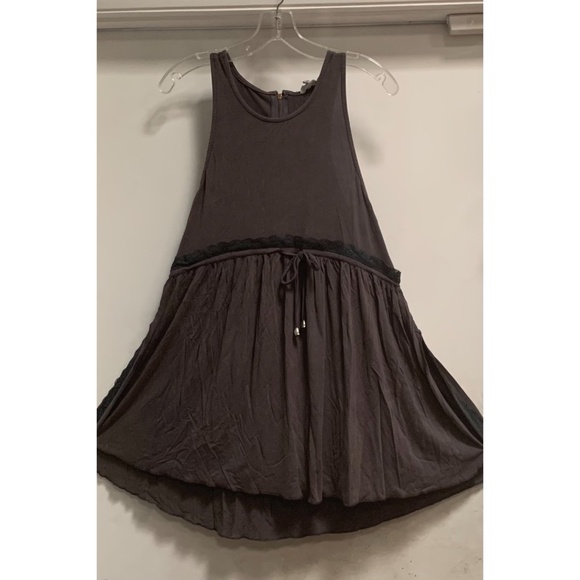 POL Charcoal Sleeveless Crochet Trimmed Babydoll Tunic Top - Picture 9 of 10